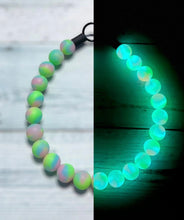 Load image into Gallery viewer, Glow In The Dark Beaded Pet Collar