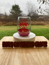 Load image into Gallery viewer, Christmas Themed Glitter Wine Glass
