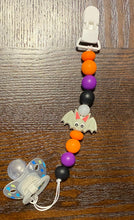 Load image into Gallery viewer, Halloween Beaded Paci Clips
