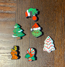 Load image into Gallery viewer, Green Guy Themed Christmas Beaded Pens

