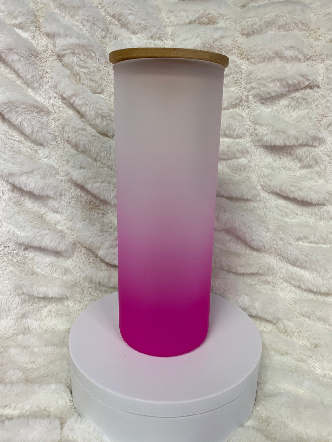 Liquid therapy glass tumbler