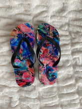 Load image into Gallery viewer, Adult Marbled Flip Flops
